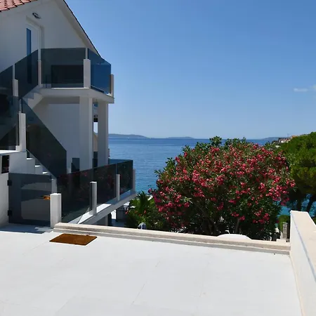 Chill & Lux - 20m To The Sea Vila Trogir