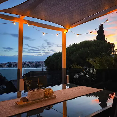 Chill & Lux - 20m To The Sea Villa